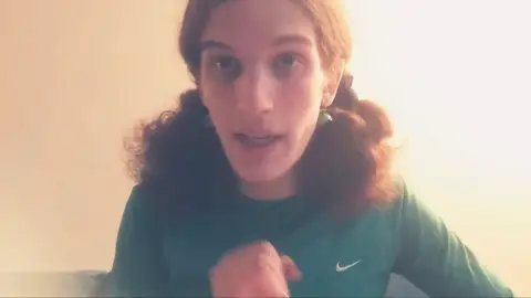 Imagen de un vídeo difundido en redes sociales por el presunto autor del tiroteo a una iglesia de Minneapolis Imagen de un vídeo difundido en redes sociales por el presunto autor del tiroteo a una iglesia de Minneapolis