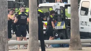 La Policía de Barcelona investiga a un matrimonio tras incautarles 90 objetos robados valorados en 12.000 euros La Policía de Barcelona investiga a un matrimonio tras incautarles 90 objetos robados valorados en 12.000 euros
