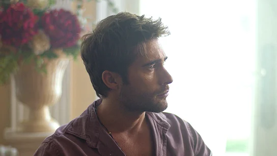 “No voy en contra de mi padre”: David y César se alían en secreto para destruir el contrato de los Aparicio “No voy en contra de mi padre”: David y César se alían en secreto para destruir el contrato de los Aparicio