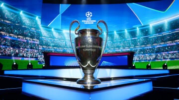 Trofeo de la Champions League en el Forum Grimaldi