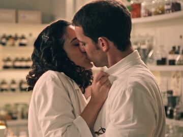 Avance capítulo 383 de Sueños de libertad: El beso de Cristina y Luis desata nuevas dudas