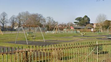 Imagen del parque Wharton Recreation Ground, cerca de la calle Ledward en Winsorfd. 