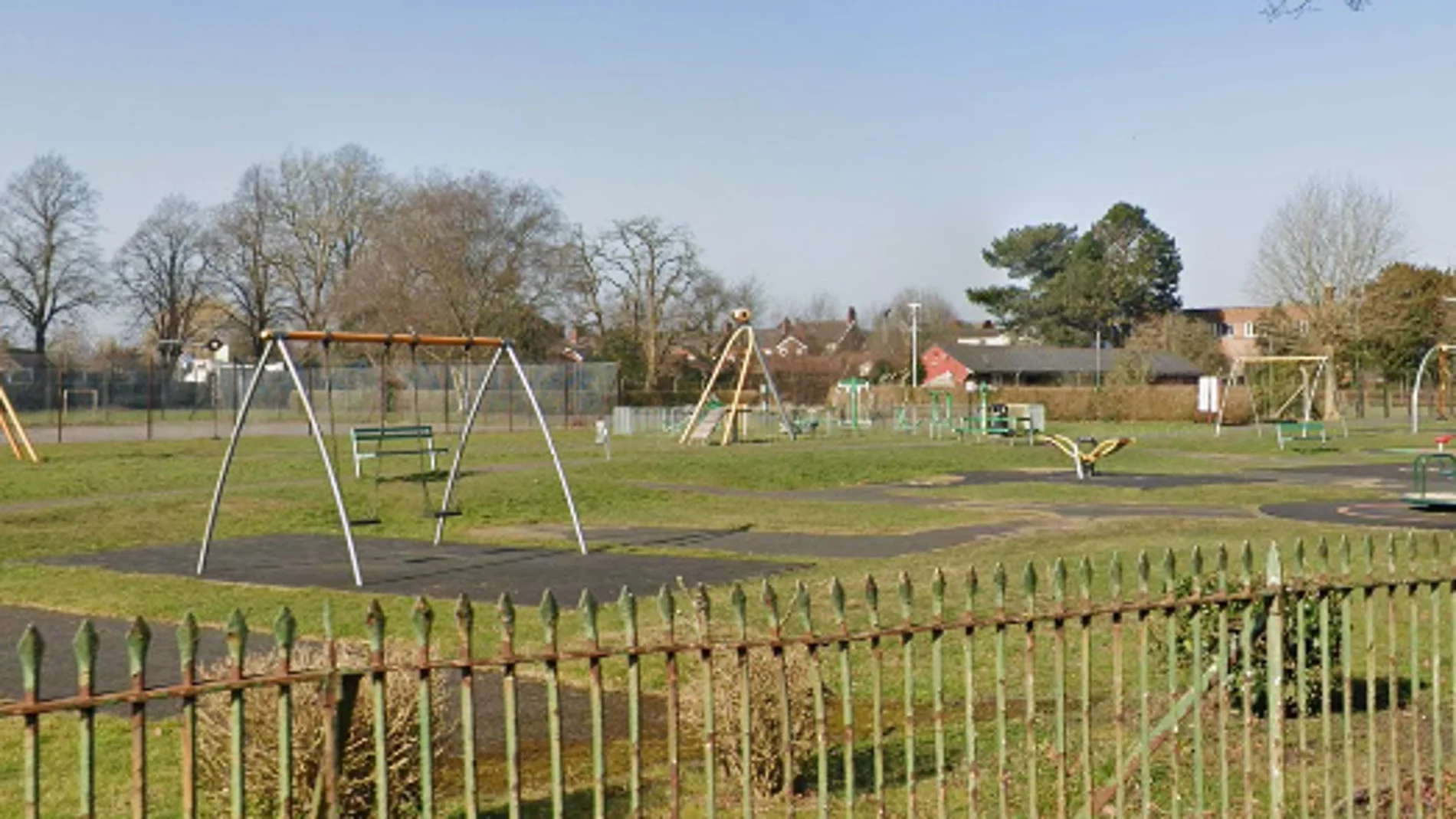 Imagen del parque Wharton Recreation Ground, cerca de la calle Ledward en Winsorfd. Imagen del parque Wharton Recreation Ground, cerca de la calle Ledward en Winsorfd.