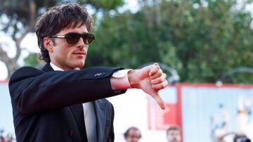 Jacob Elordi en el estreno de Frankenstein en el Festival de Venecia