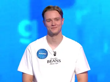 La broma de Roberto Leal a Manu por su cumpleaños: “¿Cómo ves la jubilación en Pasapalabra?” La broma de Roberto Leal a Manu por su cumpleaños: “¿Cómo ves la jubilación en Pasapalabra?”