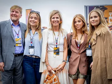 Familia real de los Países Bajos en el Gran Premio de Fórmula 1 de Zandvoort Familia real de los Países Bajos en el Gran Premio de Fórmula 1 de Zandvoort