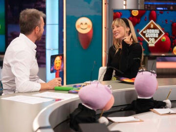 "El día que lleve a una pareja ahí, es el definitivo": Ester Expósito confiesa sus 'manías' amorosas a Trancas y Barrancas