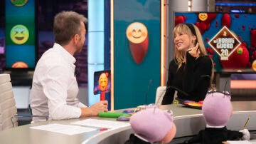 "El día que lleve a una pareja ahí, es el definitivo": Ester Expósito confiesa sus 'manías' amorosas a Trancas y Barrancas