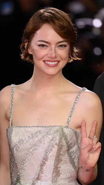 Emma Stone con un corte bixie Emma Stone con un corte bixie