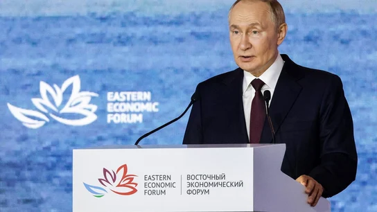 Putin advierte de que cualquier despliegue de tropas occidentales en Ucrania sería "un objetivo legítimo" Putin advierte de que cualquier despliegue de tropas occidentales en Ucrania sería "un objetivo legítimo"