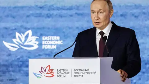 Putin advierte de que cualquier despliegue de tropas occidentales en Ucrania sería "un objetivo legítimo" Putin advierte de que cualquier despliegue de tropas occidentales en Ucrania sería "un objetivo legítimo"