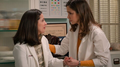 Luz y Begoña en el capítulo 390 de Sueños de libertad