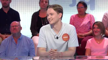 Manu confiesa un insólito secreto: un recuerdo de su infancia que demuestra su “prudencia” Manu confiesa un insólito secreto: un recuerdo de su infancia que demuestra su “prudencia”