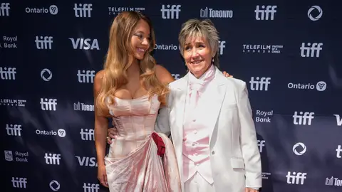 Sydney Sweeney y Christy Martin Sydney Sweeney y Christy Martin