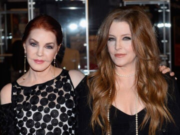 Priscilla Presley y Lisa Marie Presley en 2015