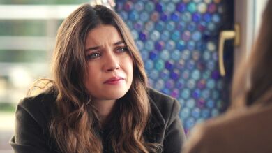 “Solo te importa el dinero”: Suna acusa a Seyran de traicionar a su familia tras su entrevista en televisión