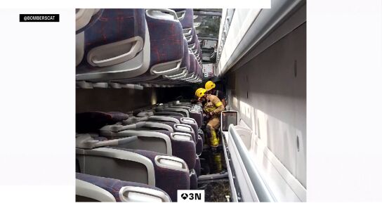 Vuelca un autocar con 60 pasajeros en Santa Susanna, Barcelona: al menos 53 heridos, dos graves