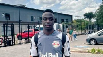 El futbolista colombiano Éder Smic Valencia