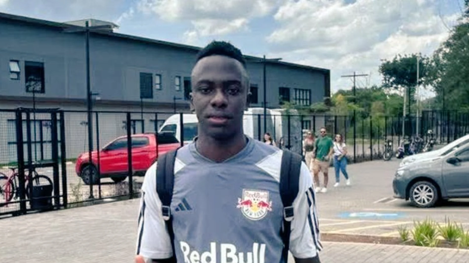 El futbolista colombiano Éder Smic Valencia El futbolista colombiano Éder Smic Valencia