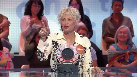 ¿Qué tienen que ver Cher y Enrique Iglesias? Esther Arroyo siembra la duda en Pasapalabra ¿Qué tienen que ver Cher y Enrique Iglesias? Esther Arroyo siembra la duda en Pasapalabra