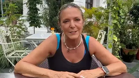 Siete horas escondida durante las revueltas en Nepal: una turista española relata esos momentos de tensión Siete horas escondida durante las revueltas en Nepal: una turista española relata esos momentos de tensión