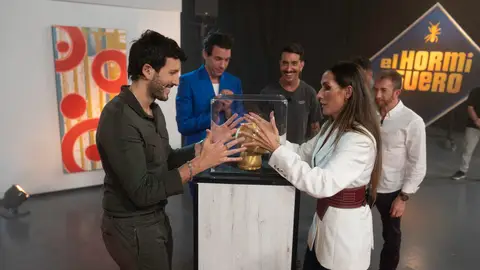 ¡Museo trampa! Malú, Mika, Pablo López y Sebastián Yatra se convierten en ladrones en El Hormiguero ¡Museo trampa! Malú, Mika, Pablo López y Sebastián Yatra se convierten en ladrones en El Hormiguero