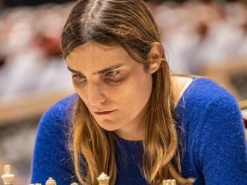 La ajedrecista Yosha Iglesias en acción