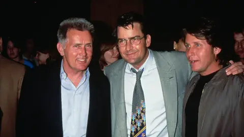 Martin Sheen, Charlie Sheen y Emilio Estevez en 1996 Martin Sheen, Charlie Sheen y Emilio Estevez en 1996