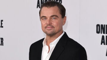 Leonardo DiCaprio en la premier de Una batalla tras otra
