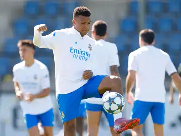 Mbappé, durante el entrenamiento del Real Madrid en Valdebebas Mbappé, durante el entrenamiento del Real Madrid en Valdebebas