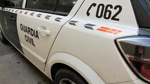 Investigan la muerte de una niña de 4 años tras caer accidentalmente desde un quinto piso en Calpe (Alicante) Investigan la muerte de una niña de 4 años tras caer accidentalmente desde un quinto piso en Calpe (Alicante)