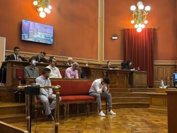 Fiscalía dice que el pacto de 'la manada de Castelldefels' (Barcelona) protege a las víctimas Fiscalía dice que el pacto de 'la manada de Castelldefels' (Barcelona) protege a las víctimas