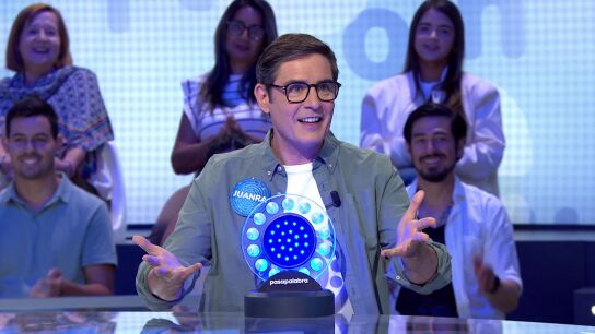 El inesperado troleo de Roberto Leal a Juanra Bonet en Pasapalabra: &ldquo;&iexcl;Qu&eacute; falt&oacute;n!&rdquo;