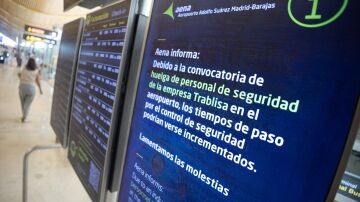 Cartel informativo en Barajas