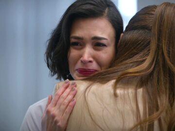 Rengin se rompe y confiesa a &Ccedil;agla y Bahar el maltrato de Tura: &ldquo;Ya no conf&iacute;o en nadie&rdquo;