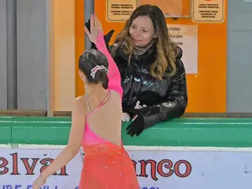 Matilda Ferrari, con su entrenadora Katerina Knoblochova Matilda Ferrari, con su entrenadora Katerina Knoblochova