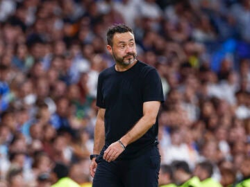 El entrenador del Olympique, Roberto De Zerbi, en el Santiago Bernabéu