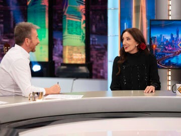 "S&eacute; cu&aacute;l es mi origen": Luz Casal confiesa lo que sinti&oacute; al enterarse de que recibir&iacute;a el t&iacute;tulo de marquesa