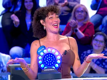 Rocío Madrid convence a Roberto Leal pese a su inglés malagueño: “¡Qué genia!” Rocío Madrid convence a Roberto Leal pese a su inglés malagueño: “¡Qué genia!”