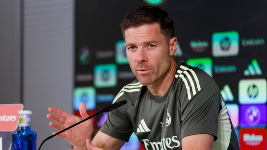 Xabi Alonso atiende a los medios en Valdebebas Xabi Alonso atiende a los medios en Valdebebas
