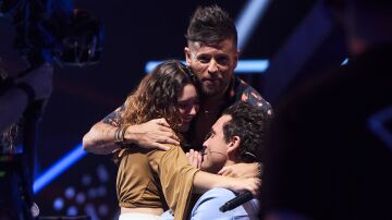 Nela, Pablo López y Mika