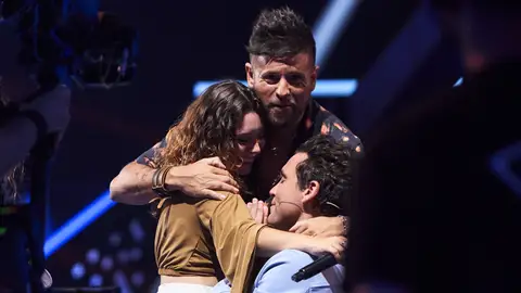 Nela, Pablo López y Mika Nela, Pablo López y Mika
