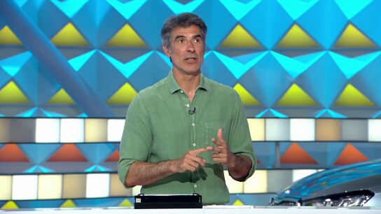 Jorge Fern&aacute;ndez se sorprende al descubrir el precio de un pinball