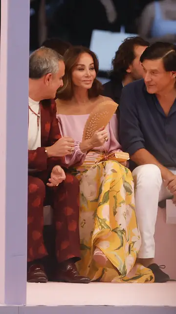 Isabel Preysler, en el front row de Carolina Herrera Isabel Preysler, en el front row de Carolina Herrera
