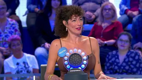 Rocío Madrid convence a Roberto Leal pese a su inglés malagueño: “¡Qué genia!” Rocío Madrid convence a Roberto Leal pese a su inglés malagueño: “¡Qué genia!”