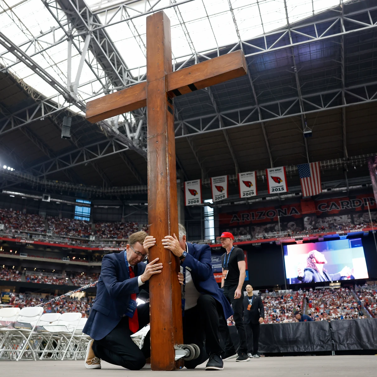 Más de 100.000 personas asisten al funeral de Charlie Kirk en Arizona