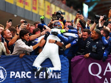 Carlos Sainz celebra su primer podio con Williams