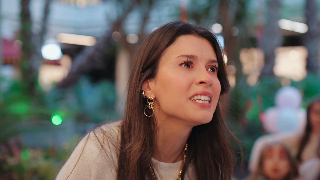 Pelin pilla a Ferit con Nevra y monta un escándalo mientras Seyran lo ve todo Pelin pilla a Ferit con Nevra y monta un escándalo mientras Seyran lo ve todo