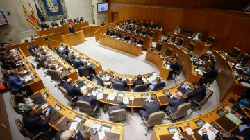 Un título póstumo a Lambán desata la polémica en Aragón