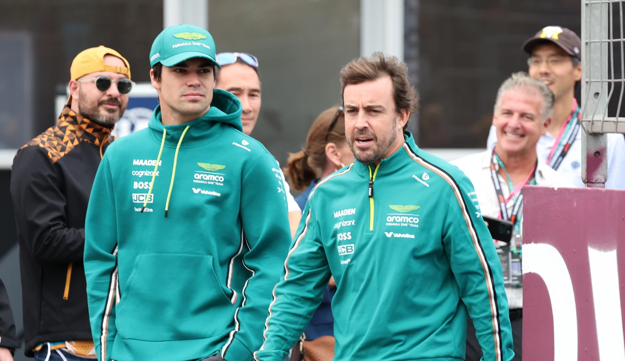 Lance Stroll y Fernando Alonso, en Bakú